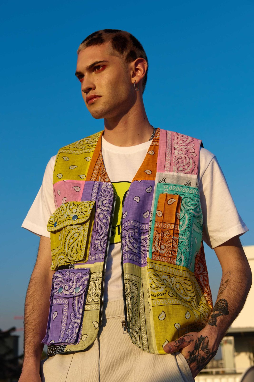 Saloon2 — Editorial 200916-misster35613-copia